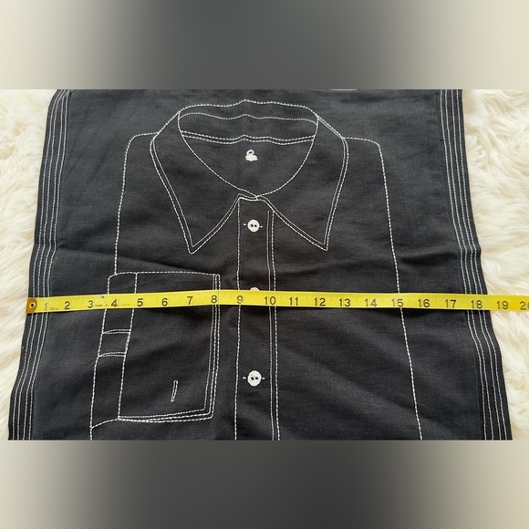 Yves Delorme decorative pillowcase with White Shirt Stitch Design - Picture 6 of 9